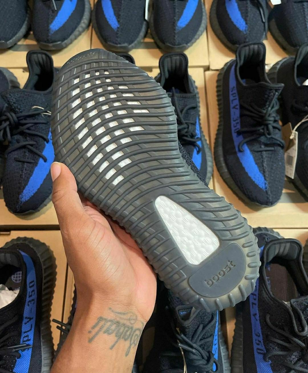 Buy Yeezy Shoes Pallet