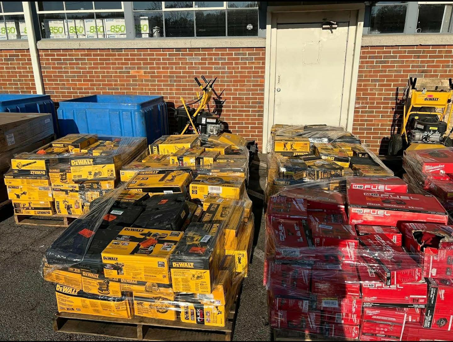 Buy Tool Pallets Online