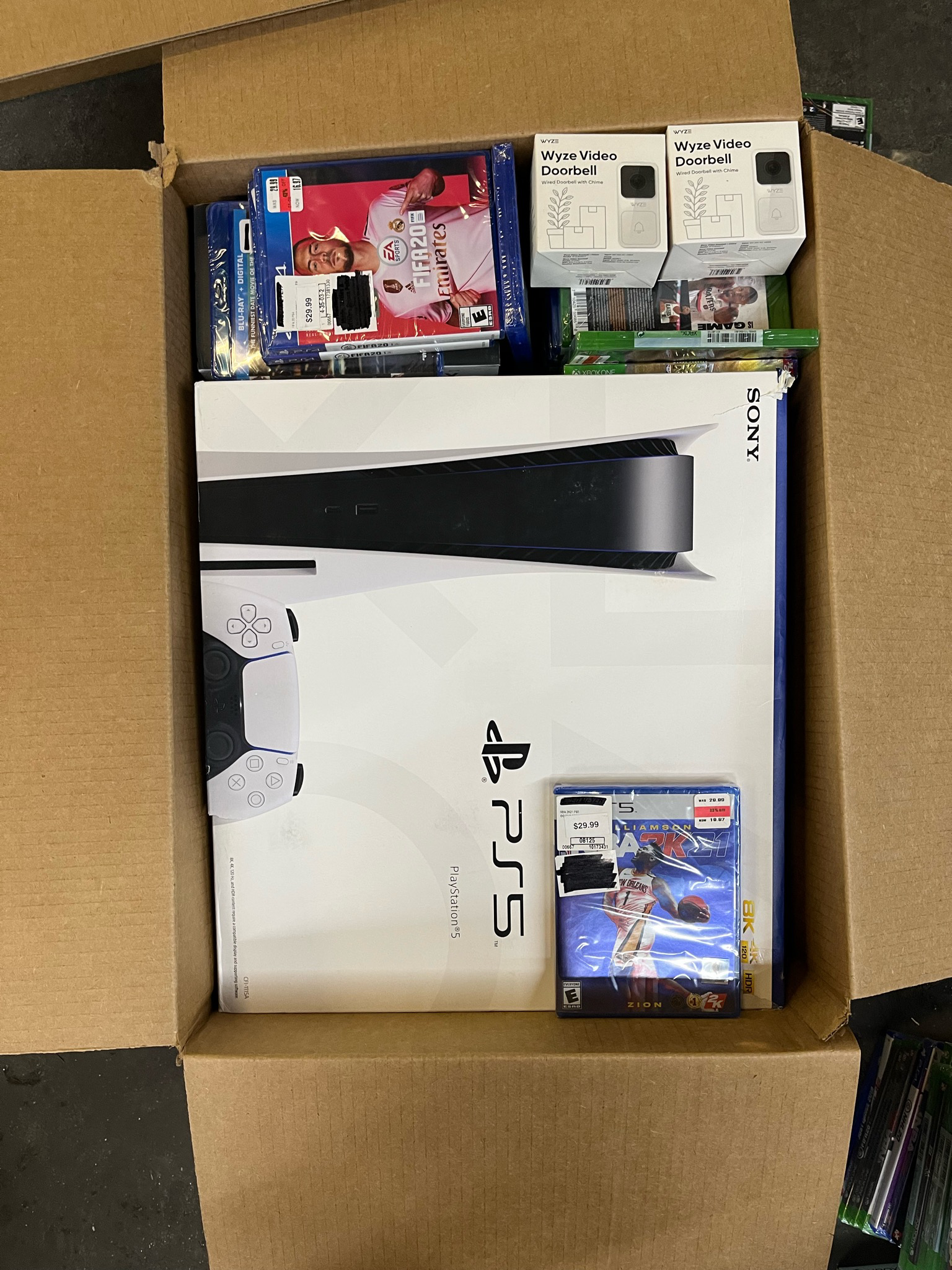 PREMIUM TARGET ELECTRONICS MYSTERY BOX